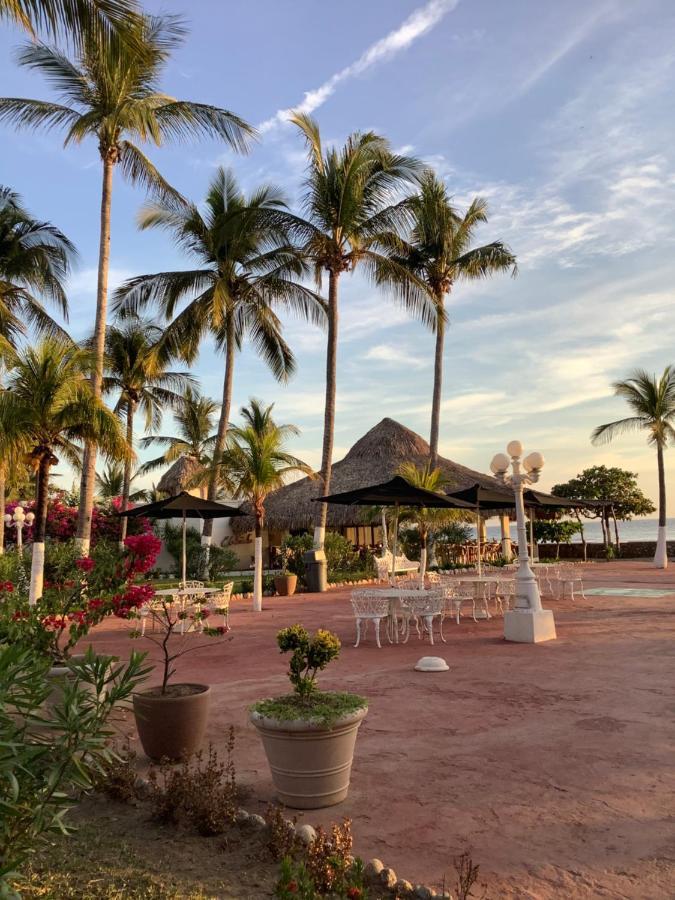 Hotel Arista Bugambilias Puerto Arista Bagian luar foto
